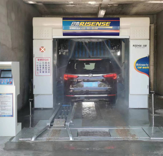 陕西加油站安装日森框架式隧道式洗车机